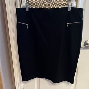 Roz & Ali Black Pencil Skirt with Silver Zip Accents